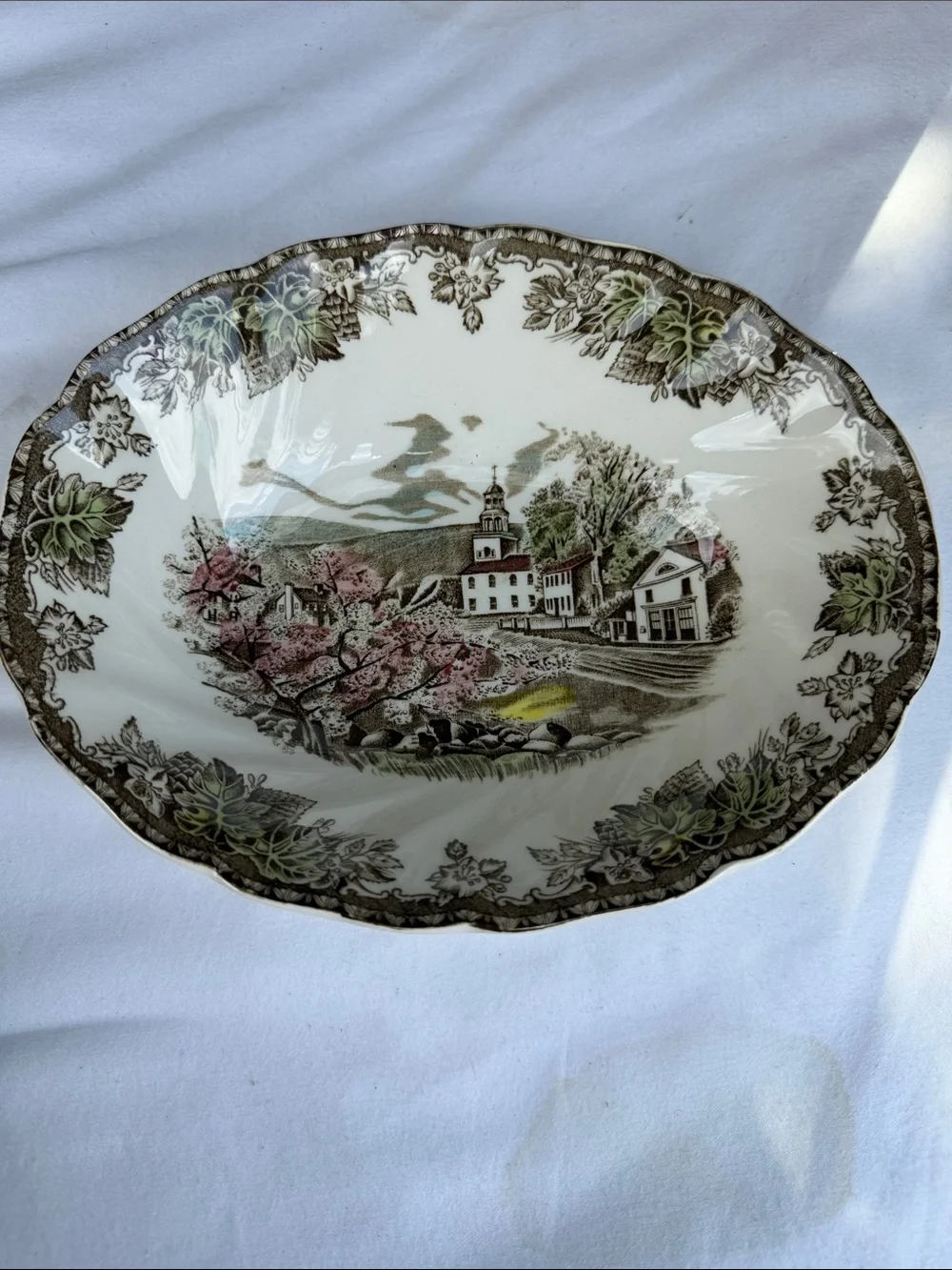 Johnson Brothers The Friendly Village serving Bowl in White, Green and Pink